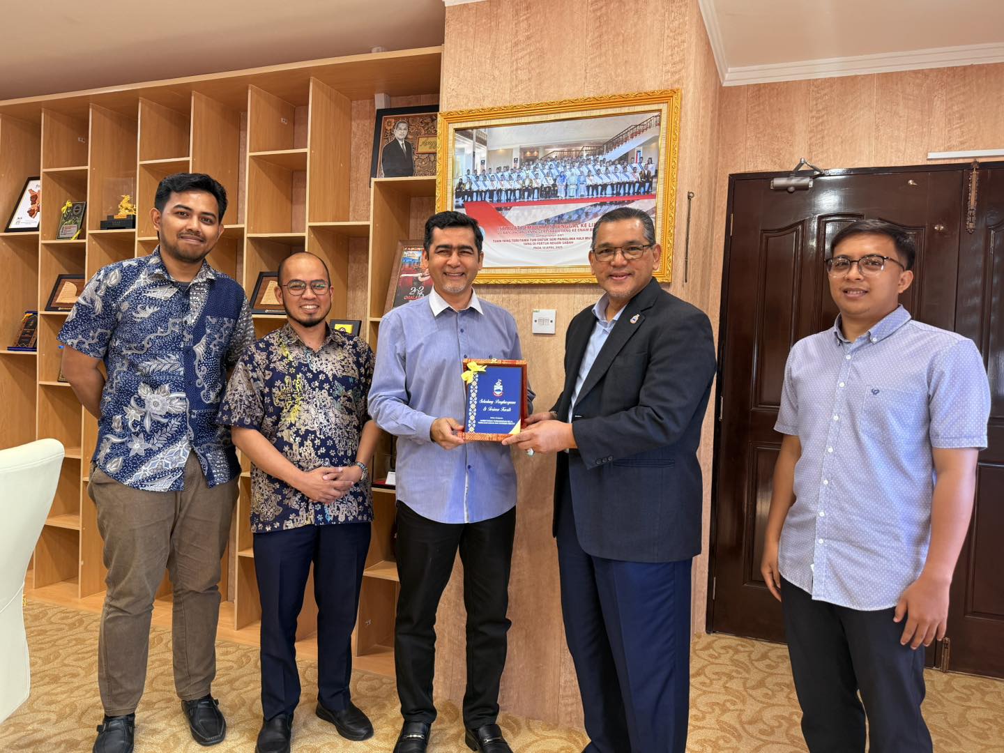 Nizam, Aliakbar bincang pembangunan belia, sukan dan Ekonomi kreatif di Karambunai