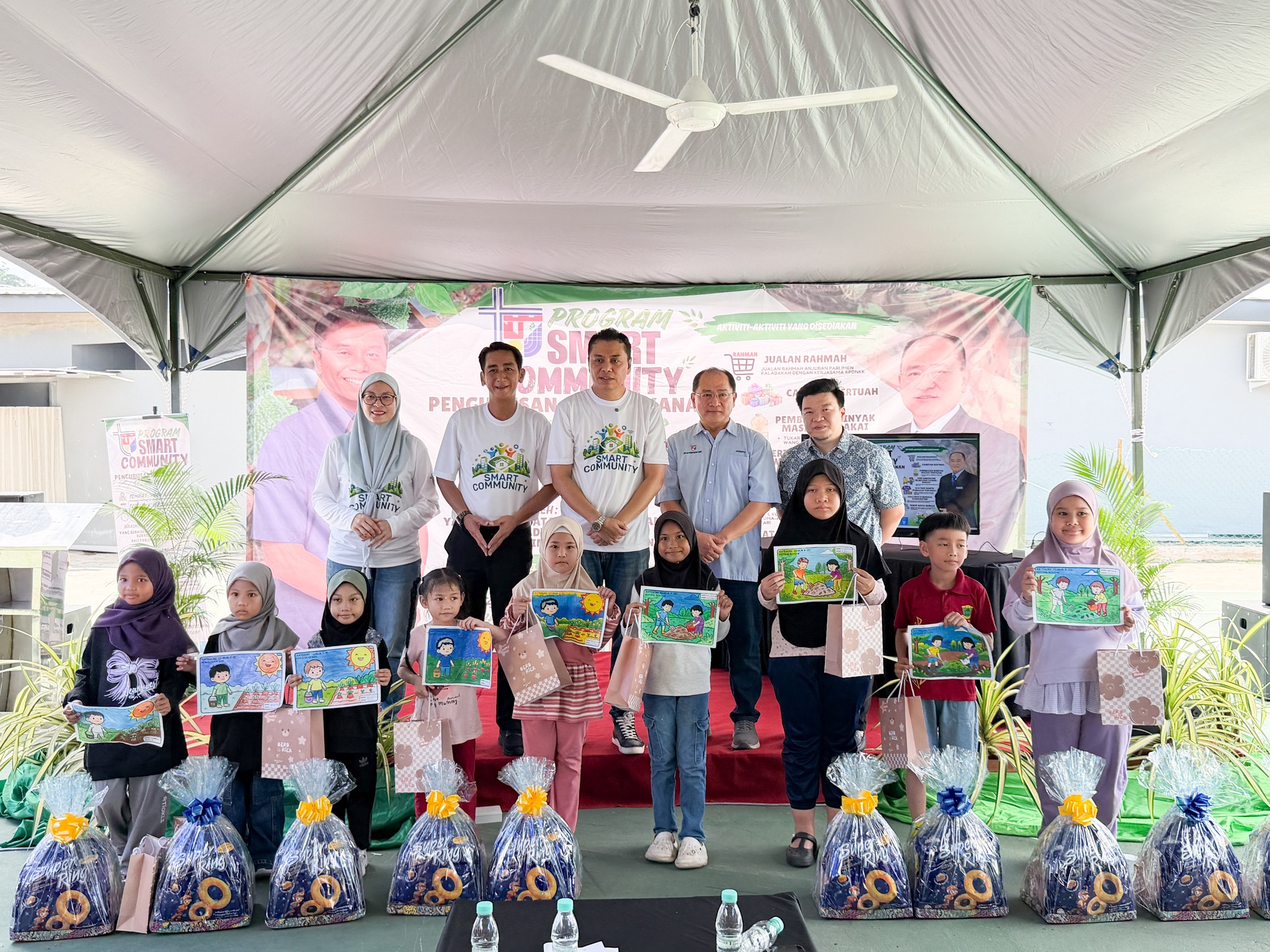 Andi Suryady rasmikan program kompos, galak komuniti urus sisa secara mampan
