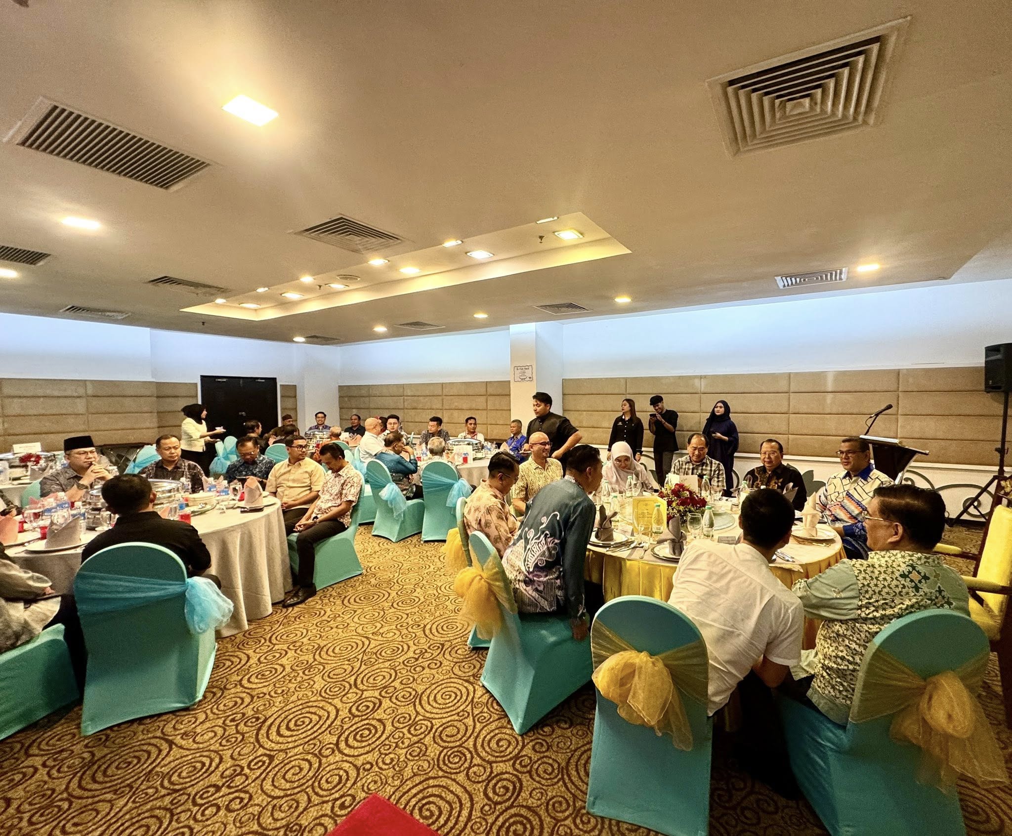 Nizam hadiri jamuan makan malam bersama TYT Tun Musa Aman di Tawau